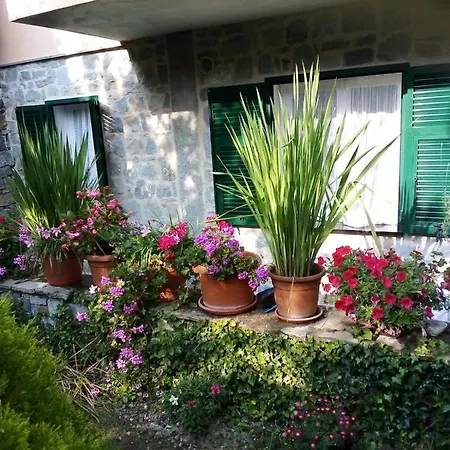 Casa Sylviane Feriehus Pietrabruna